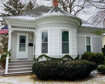 Unique Victorian Cottage Close to Town - Oregon - Edificio