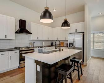 Munice at Trinity Grove - Dallas - Cocina