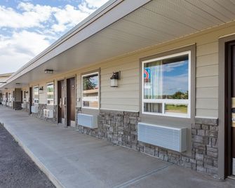 Motel 6 Fort Nelson. Bc - Fort Nelson - Edifício