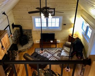 Luxurious Cabin Deep in the Bighorn Mountains - Buffalo - Stairs