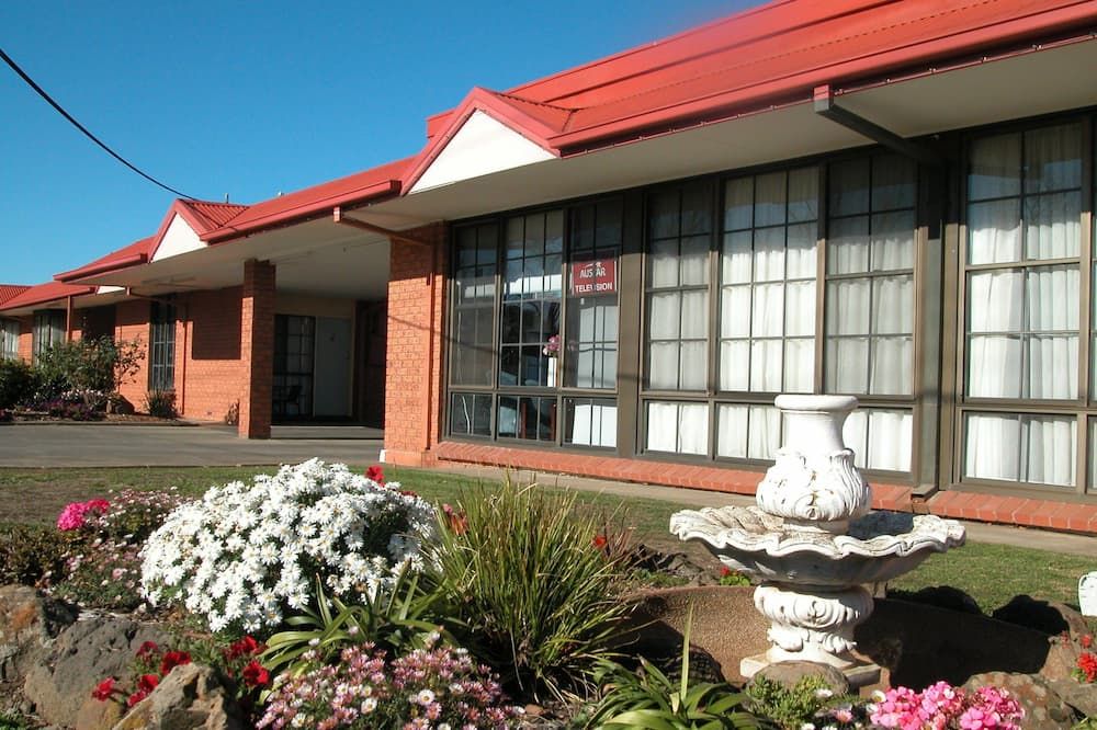 Ambassador Motor Inn - באלארט - בניין