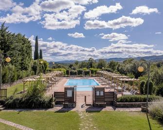 Poggiovalle Tenuta Italiana - Città della Pieve - Pool