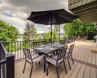 Tree-Lined Hayden Home with Hot Tub and Lake Views! - Hayden - Patio