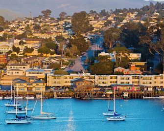456 Embarcadero Inn & Suites - Morro Bay