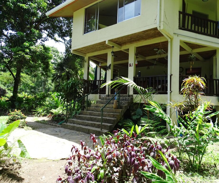 هيليكونيا آيلاند