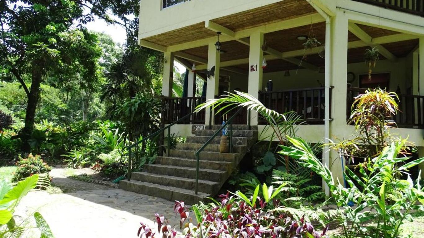 هيليكونيا آيلاند