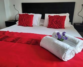 Refugio da Longueira - Longueira - Bedroom