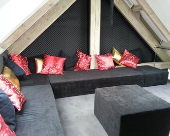 B&B Koto - انتورب - غرفة معيشة