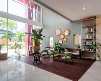 Hotel Transit Pasuruan - Pasuruan - Lobby