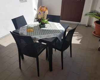 casa vacanze la pizzica - Palmariggi - Comedor