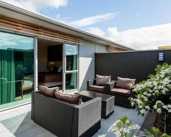 The Strand - New Plymouth - Patio