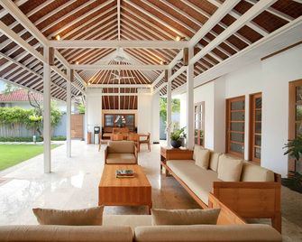 Uma Sapna Seminyak - Kuta - Innenhof