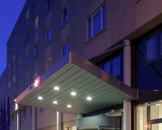 Mercure Hotel Mannheim am Rathaus - Mannheim - Building