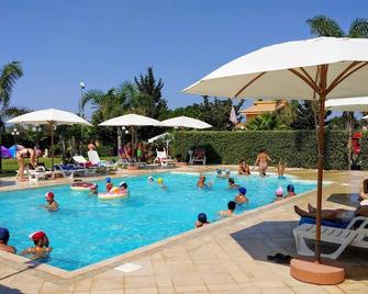 Camping Lilybeo Village - Marsala - Pool