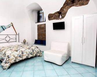 B&B La Grotta Marina - Vico Equense - Bedroom