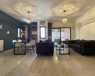 Mountain View Cedars - Bsharri - Salon