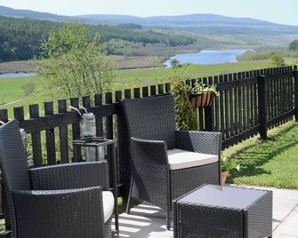 2 bedroom accommodation in Linside, near Dornoch - Lairg - Balcony