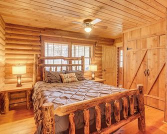 Cropwell Cabin With Fire Pit, Near Logan - Pell City