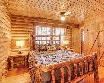 Cropwell Cabin With Fire Pit, Near Logan - Pell City