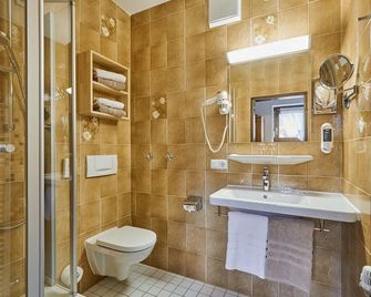 Hotel Garni Zugspitz - Farchant - Bagno