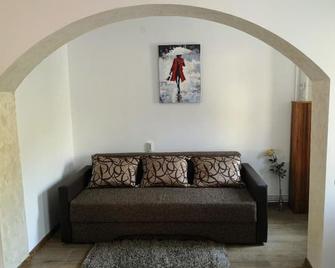 Clemence Guesthouse - Braşov - Living room