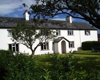 Granary at Tyddyn Isaf - Ruthin - Building