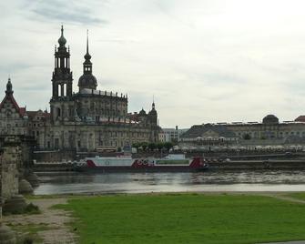 Dresden, modern apartment between culture and naturebrbr - Dresden