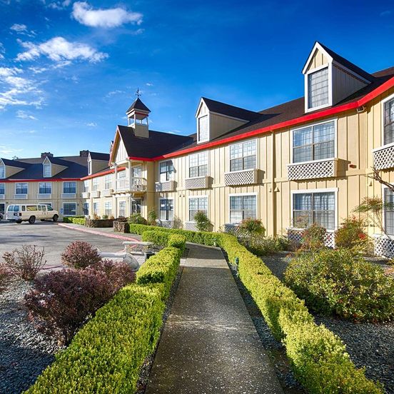 Building view of Red Lion Inn & Suites Auburn