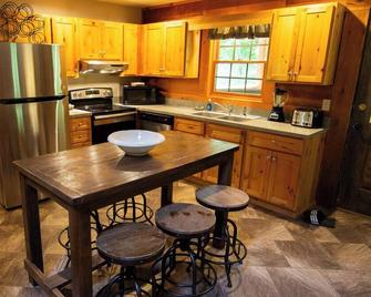 Dogwood - by The Chalets - Logan - Kitchen