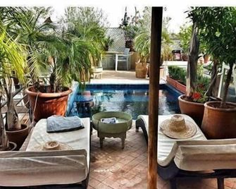 穆拉烏德庭院酒店 - 馬拉喀什 - 馬拉喀什 - 游泳池