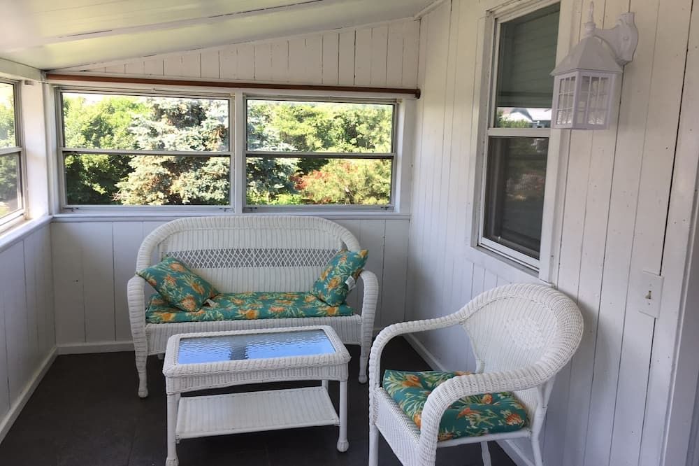 Cozy 2bdr Matunuck Beach Cottage
