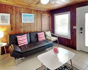 Sea Glass Suites 1 - Topsail Beach - Sala de estar