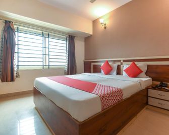 OYO Hotel Shrinidhi - Nelamangala - Bedroom