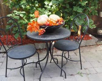 Love And Relax At Dream Catcher Retreat - Whitby - Patio