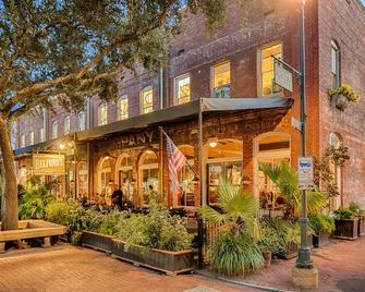 Romantic Getaway In The Heart Of Downtown Historic Savannah/ Reduced Rates! - Savannah - Edificio