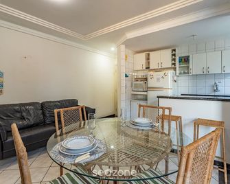 Apto vista mar 160m da Praia dos Padres ECI0201 - Guarapari - Dining room