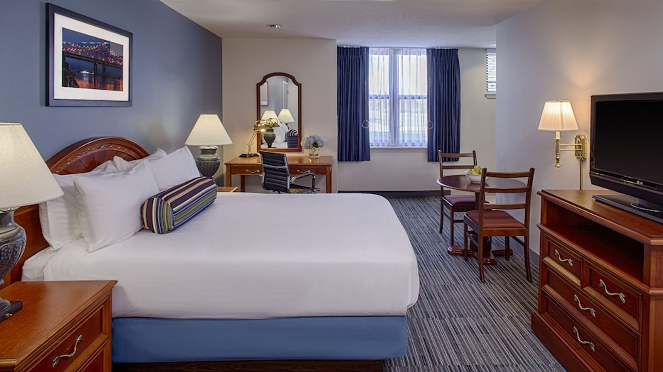 Federal City Inn & Suites