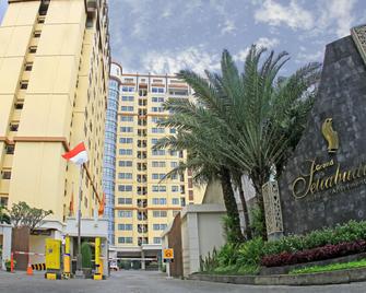 Grand Setiabudi Hotel - Bandung - Building