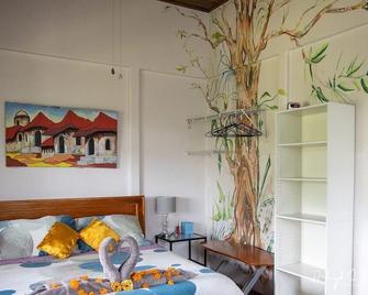 Studio Apartment. Volcano view from terrace. - La Fortuna - Sypialnia