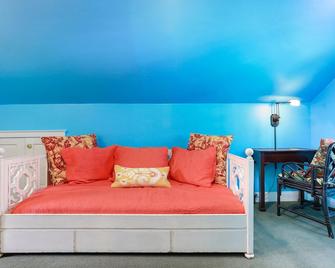 Historic Inn in the Marigny, blocks to French Quarter - Nueva Orleans - Sala de estar