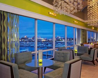 Double Bed Room, Golden Nugget, On-Site Casino, Relaxing Marina, Near the Beach - Atlantic City - Restaurant