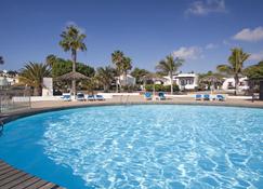 Bungalows Playa Limones - Playa Blanca - Pool