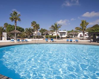 Bungalows Playa Limones - Playa Blanca - Piscina