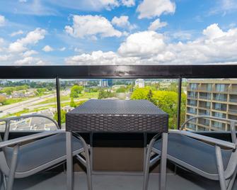 Sandman Signature Vancouver Airport Hotel & Resort - Richmond - Balcony