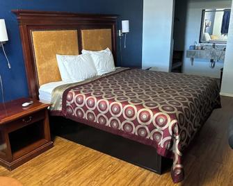 Tanglewood Motel - Frederick - Bedroom