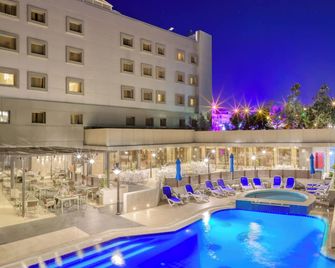 Geneva Hotel Amman - Amman - Havuz