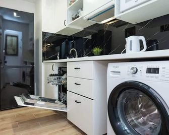 Cozy small room - Rondo ONZ Warsaw - Warszawa - Tvättstuga