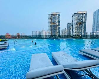 Lumiere Riverside Thao Dien 2bed 28f - Ho Chi Minh-staden - Pool