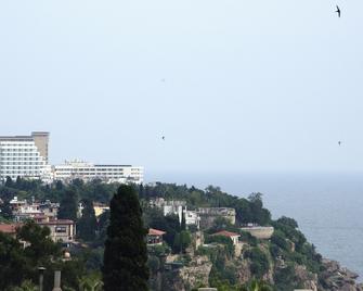 Ayhan Hotel - Antalya - Vista del exterior