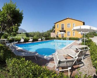 Casale Etrusco - Bolgheri - Басейн